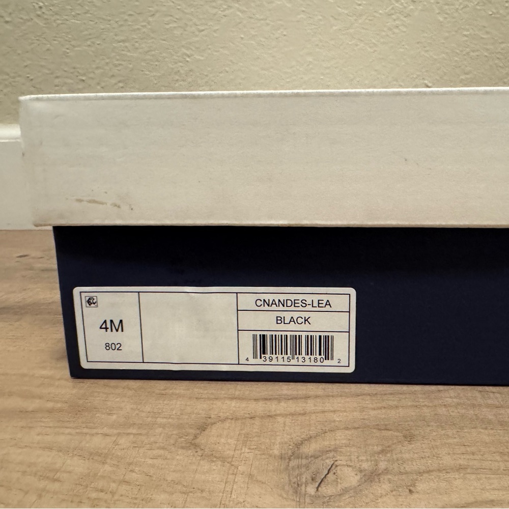 Caslon Andes Black and White Sneakers Size 4, NWT - Picture 3 of 12